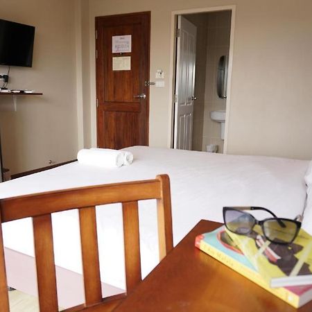 Chompu Nakarin Apartment Транг Экстерьер фото