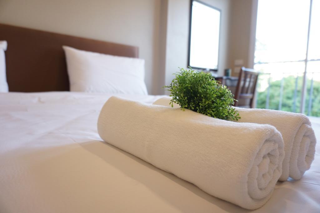 Chompu Nakarin Apartment Транг Экстерьер фото