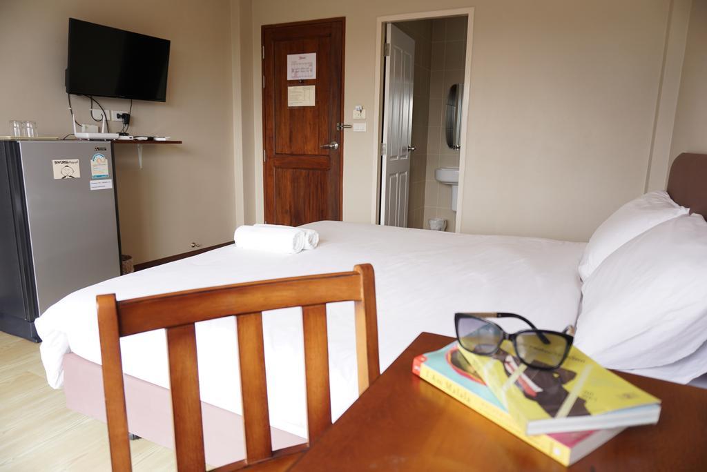 Chompu Nakarin Apartment Транг Экстерьер фото