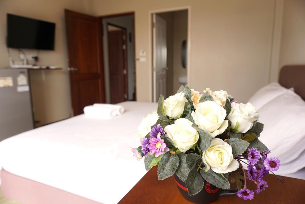 Chompu Nakarin Apartment Транг Экстерьер фото